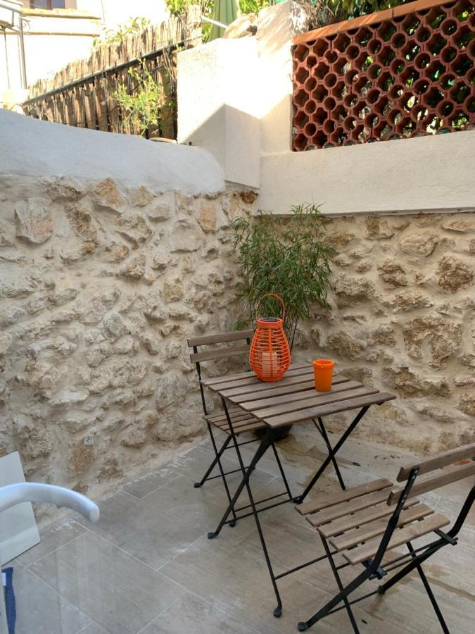 Joolia Soohome Marseille Bagian luar foto